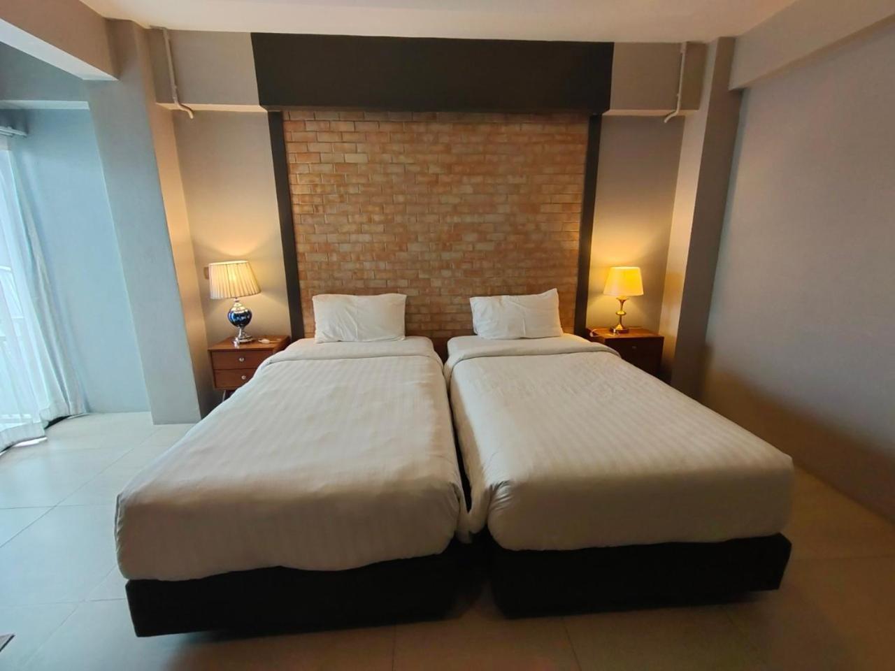 Qoo Hotel Μπούρι Ραμ Εξωτερικό φωτογραφία