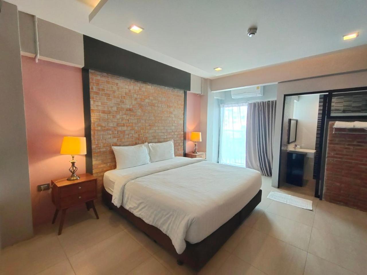 Qoo Hotel Μπούρι Ραμ Εξωτερικό φωτογραφία