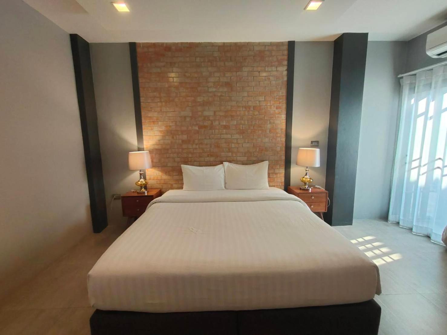 Qoo Hotel Μπούρι Ραμ Εξωτερικό φωτογραφία
